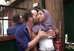 QUEST FOR ORGASM - سرگرمی وابسته به عشق شهوانی با سکسیگلشیفته لیلا اسمیت