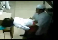 Deepthroating مادر بزرگ خروس به اشتراک گذاری خروس با نوجوان سکی گلشیفته فراهانی